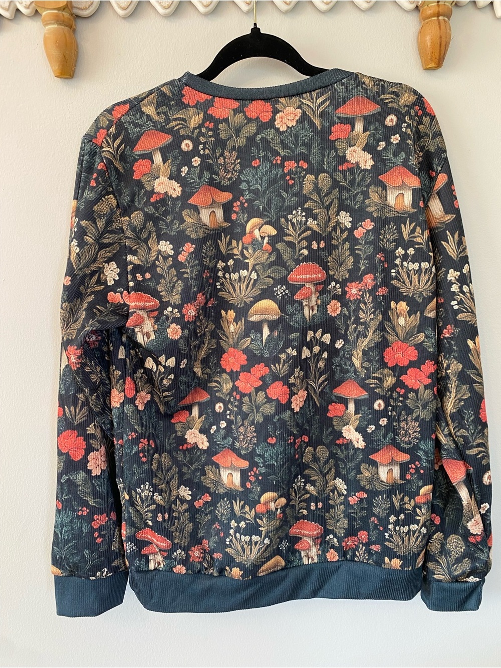 Women’s cottagecore Dark Floral Mushroom Print long sleeve top - Red/Green - Picture 4 of 4